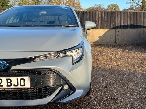 Toyota Corolla ICON TECH 23