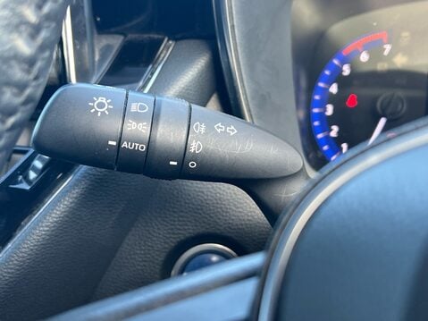 Toyota Corolla ICON TECH 30