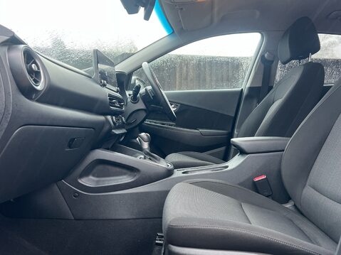 Hyundai KONA GDI PREMIUM 3