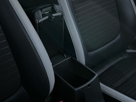 Kia Stonic SHADOW 21