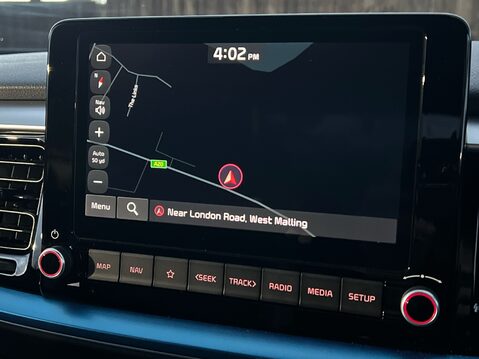 Kia Stonic SHADOW 13