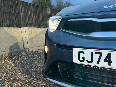 Kia Stonic SHADOW 31