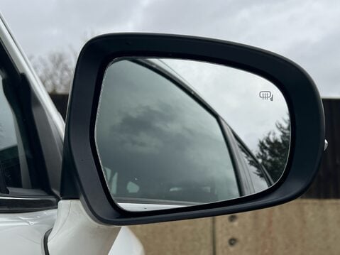 Suzuki SX4 S-Cross SZ-T BOOSTERJET MHEV 25