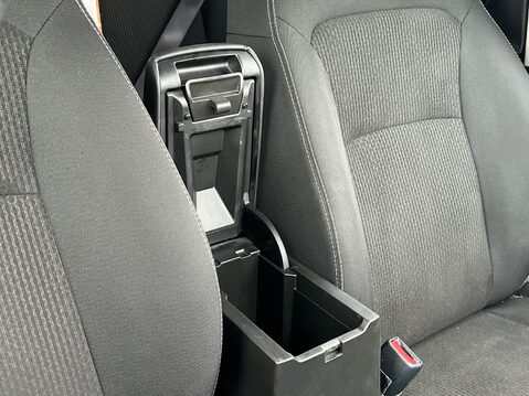 Suzuki SX4 S-Cross SZ-T BOOSTERJET MHEV 22