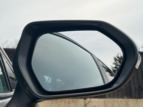 Suzuki Swace SZ-T 33