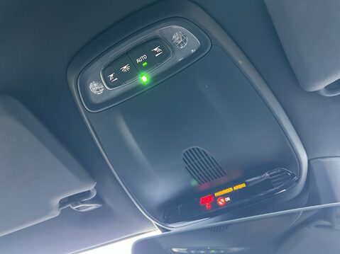 Volvo V40 T3 R-DESIGN EDITION 27