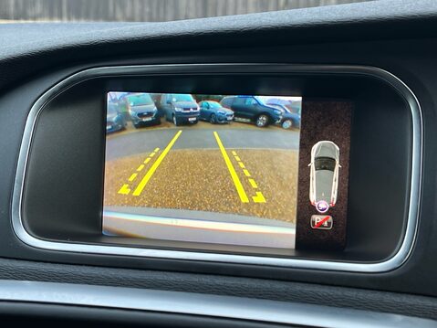 Volvo V40 T3 R-DESIGN EDITION 23