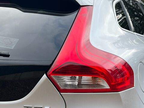 Volvo V40 T3 R-DESIGN EDITION 15