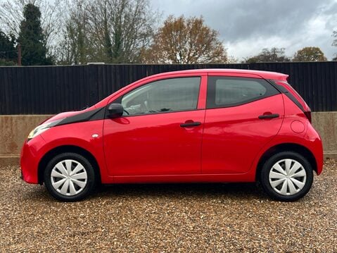 Toyota Aygo VVT-I X 6