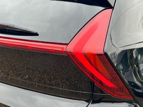 Hyundai BAYON T-GDI PREMIUM DCT MHEV 15