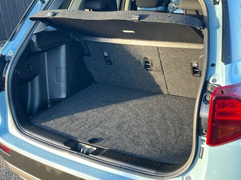 Suzuki Vitara SZ-T BOOSTERJET MHEV 26