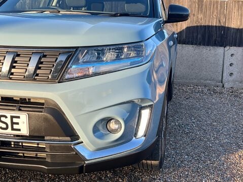 Suzuki Vitara SZ-T BOOSTERJET MHEV 29