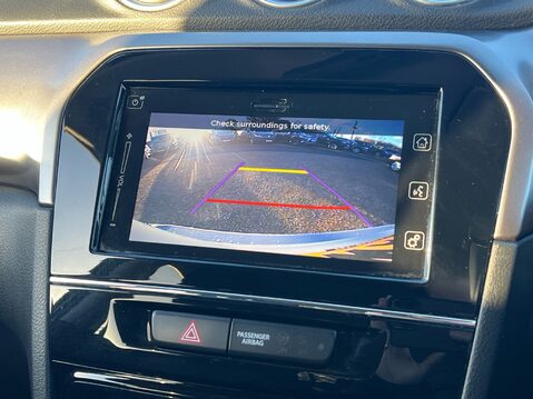 Suzuki Vitara SZ-T BOOSTERJET MHEV 13