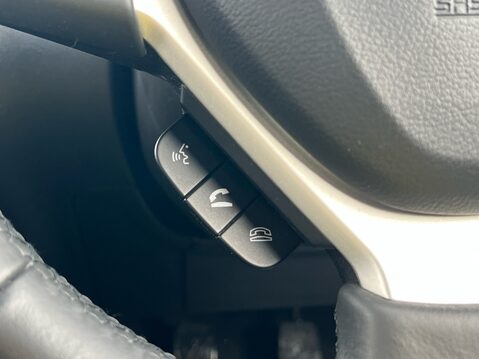 Suzuki Vitara SZ-T BOOSTERJET MHEV 22