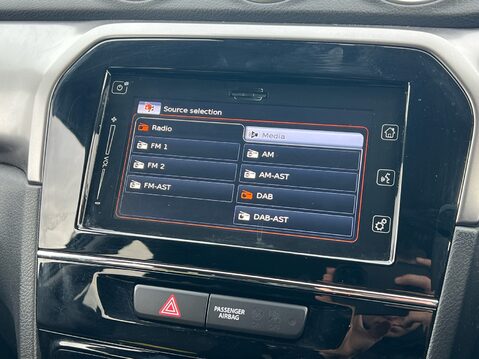 Suzuki Vitara SZ-T BOOSTERJET MHEV 15