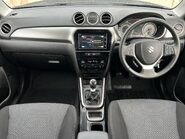 Suzuki Vitara SZ-T BOOSTERJET MHEV 10