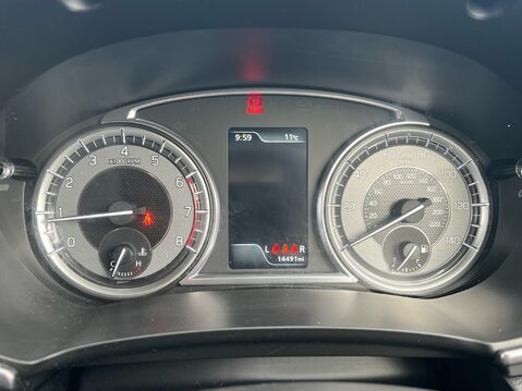 Suzuki Vitara SZ-T BOOSTERJET MHEV 11