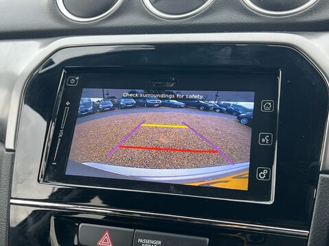 Suzuki Vitara SZ-T BOOSTERJET MHEV 14