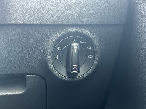 Skoda Karoq SE TECHNOLOGY TSI DSG 29