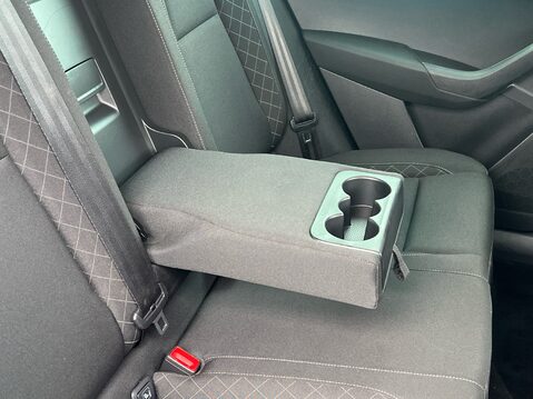 Skoda Karoq SE TECHNOLOGY TSI DSG 31