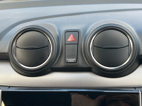 Suzuki Swift SZ5 DUALJET MHEV 16