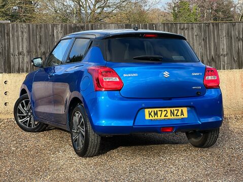 Suzuki Swift SZ5 DUALJET MHEV 2