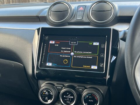 Suzuki Swift SZ5 DUALJET MHEV 12