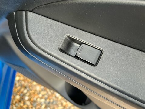 Suzuki Swift SZ5 DUALJET MHEV 31