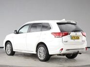Mitsubishi Outlander PHEV DESIGN 2