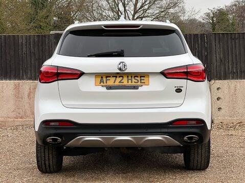 MG HS EXCLUSIVE DCT 8