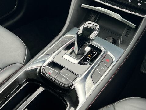 MG HS EXCLUSIVE DCT 22