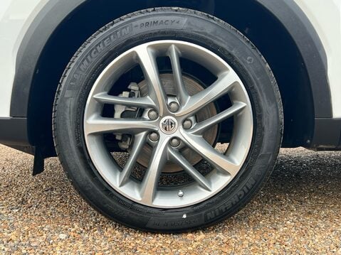 MG HS EXCLUSIVE DCT 4