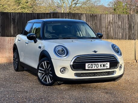 Mini Hatch COOPER EXCLUSIVE