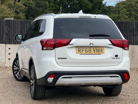 Mitsubishi Outlander 4 2