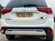 Mitsubishi Outlander 4 17
