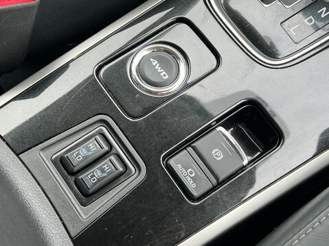 Mitsubishi Outlander 4 25