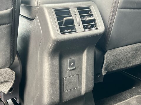 Mitsubishi Outlander 4 35