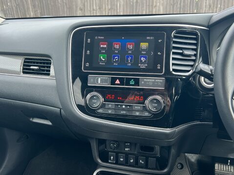 Mitsubishi Outlander 4 12