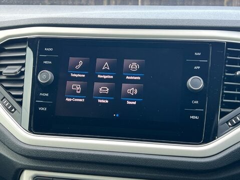 Volkswagen T-Roc DESIGN TSI EVO DSG 23