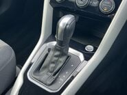 Volkswagen T-Roc DESIGN TSI EVO DSG 32