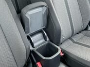 Volkswagen T-Roc DESIGN TSI EVO DSG 33