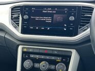 Volkswagen T-Roc DESIGN TSI EVO DSG 12