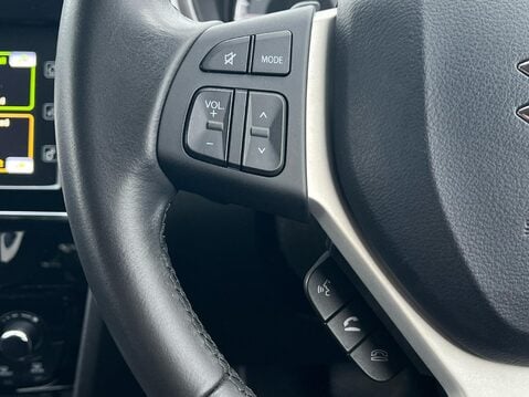 Suzuki Vitara SZ-T MHEV 34