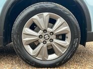 Suzuki Vitara SZ-T MHEV 8