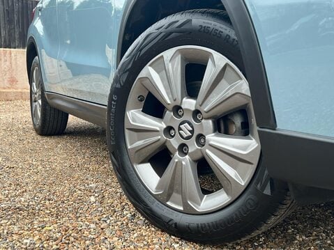 Suzuki Vitara SZ-T MHEV 16