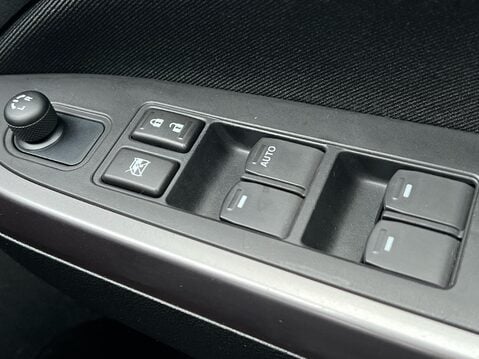 Suzuki Vitara SZ-T MHEV 39