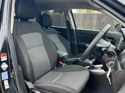 Suzuki Vitara SZ-T BOOSTERJET MHEV 24