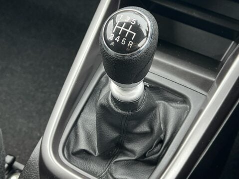 Suzuki Vitara SZ-T BOOSTERJET MHEV 32