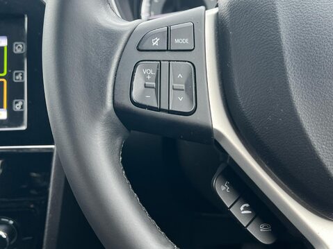 Suzuki Vitara SZ-T BOOSTERJET MHEV 33