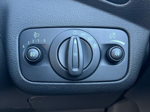 Ford Kuga ST-LINE X TDCI 34